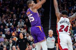 杜兰特迎来十五赛季出色发挥，IG观众热烈欢呼！