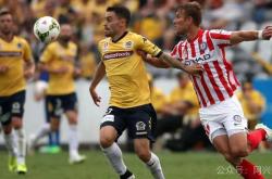 包含普雷斯顿主场战胜南安普顿，豪取连胜的词条