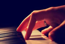 河南建业在比赛中展现出不俗的实力，如何在赛季中继续坚持下去？的简单介绍