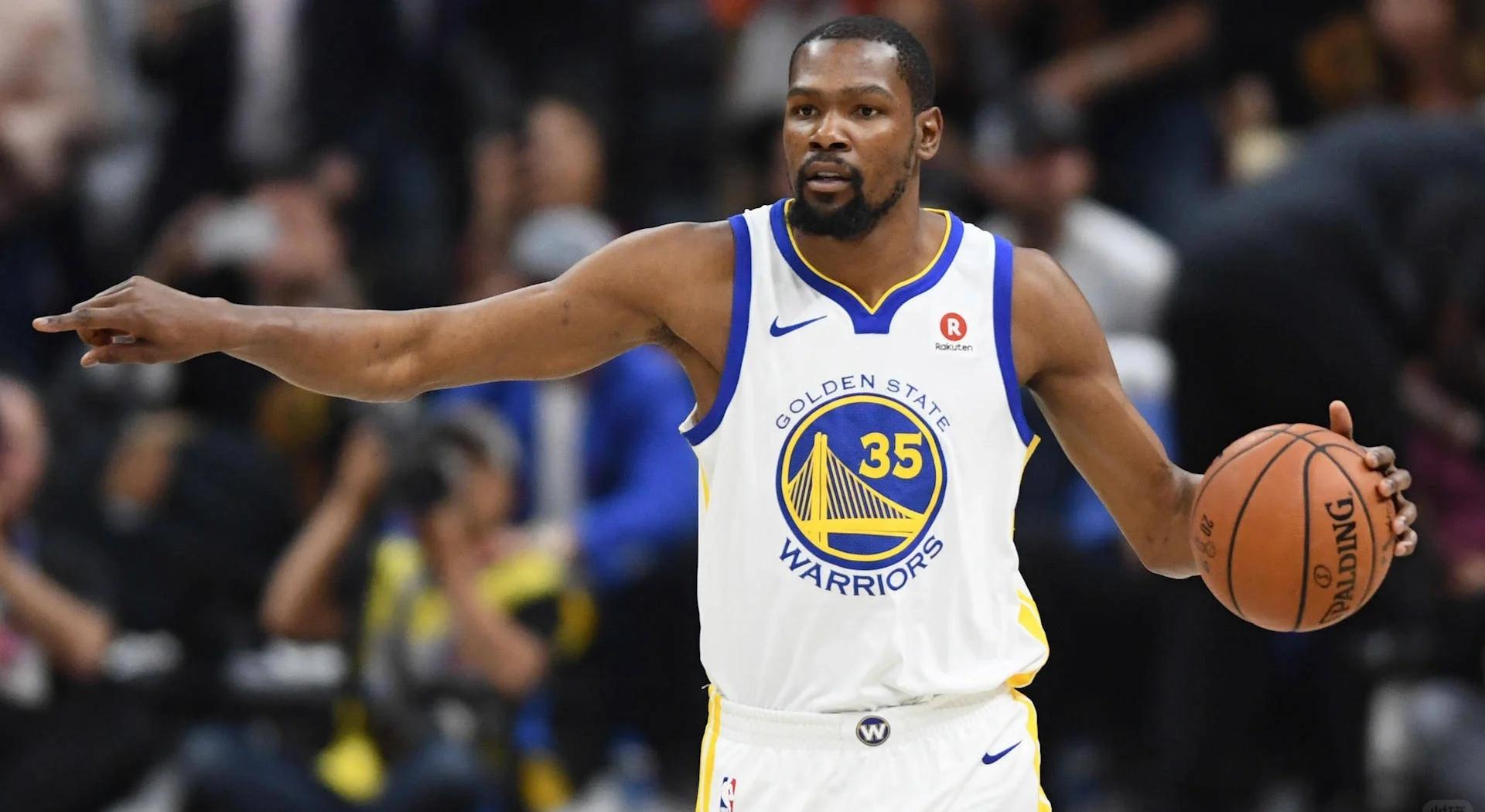 杜兰特迎来十五赛季出色发挥，IG观众热烈欢呼！